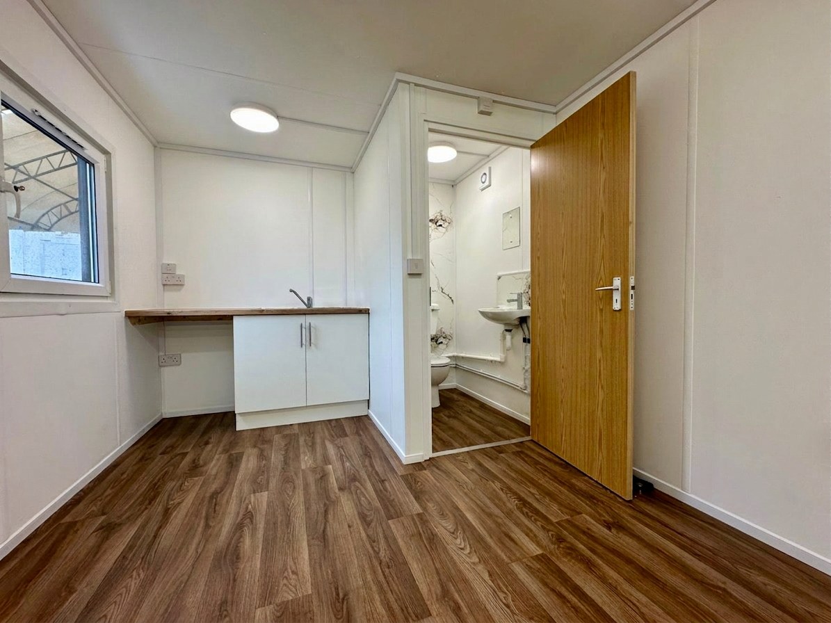 32x10ft — Custom Cabin — image 1 of 15