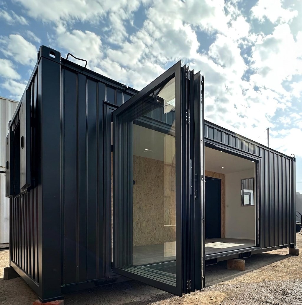 21x8ft — CUSTOM Cabin — image 1 of 15