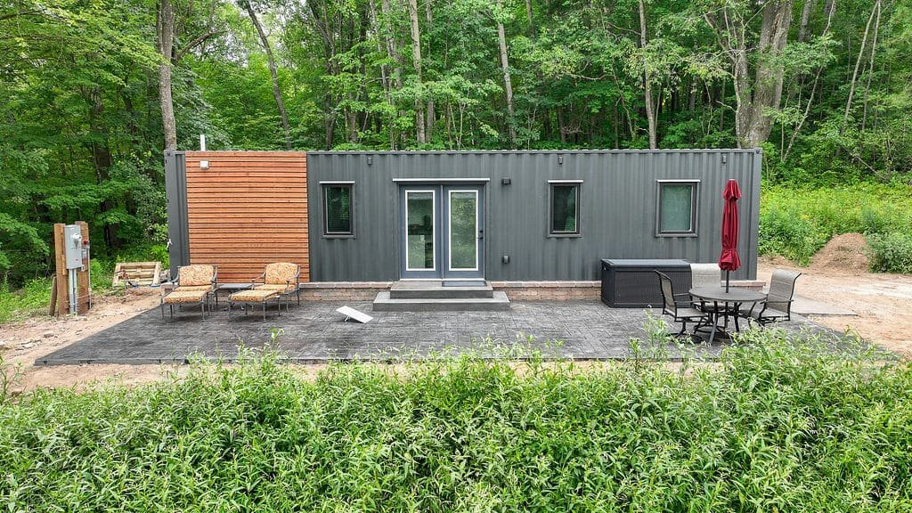 40ft Kennedy Luxury Container Home | 1 Bed 1 Bath Prefab Shipping Container House — 40ft — new (image 1 of 27)